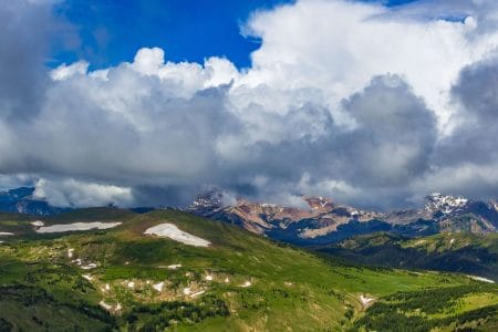 Journey to the heart of Kashmir with Paradise Pathways- your passport to an unforgettable Kashmir experience.